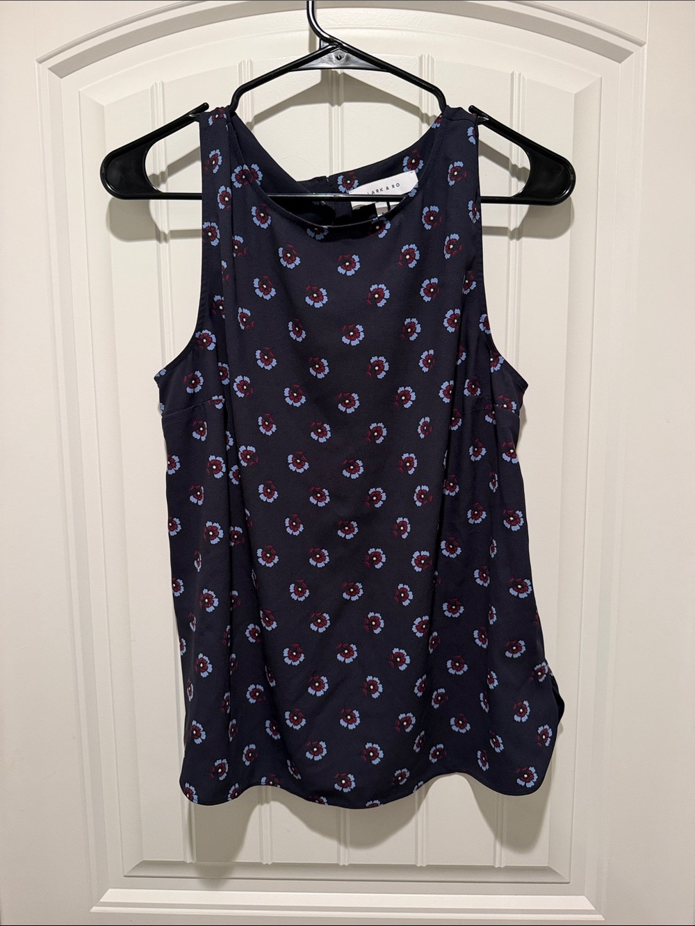 Lark & Ro Navy Floral Dot Tank Top